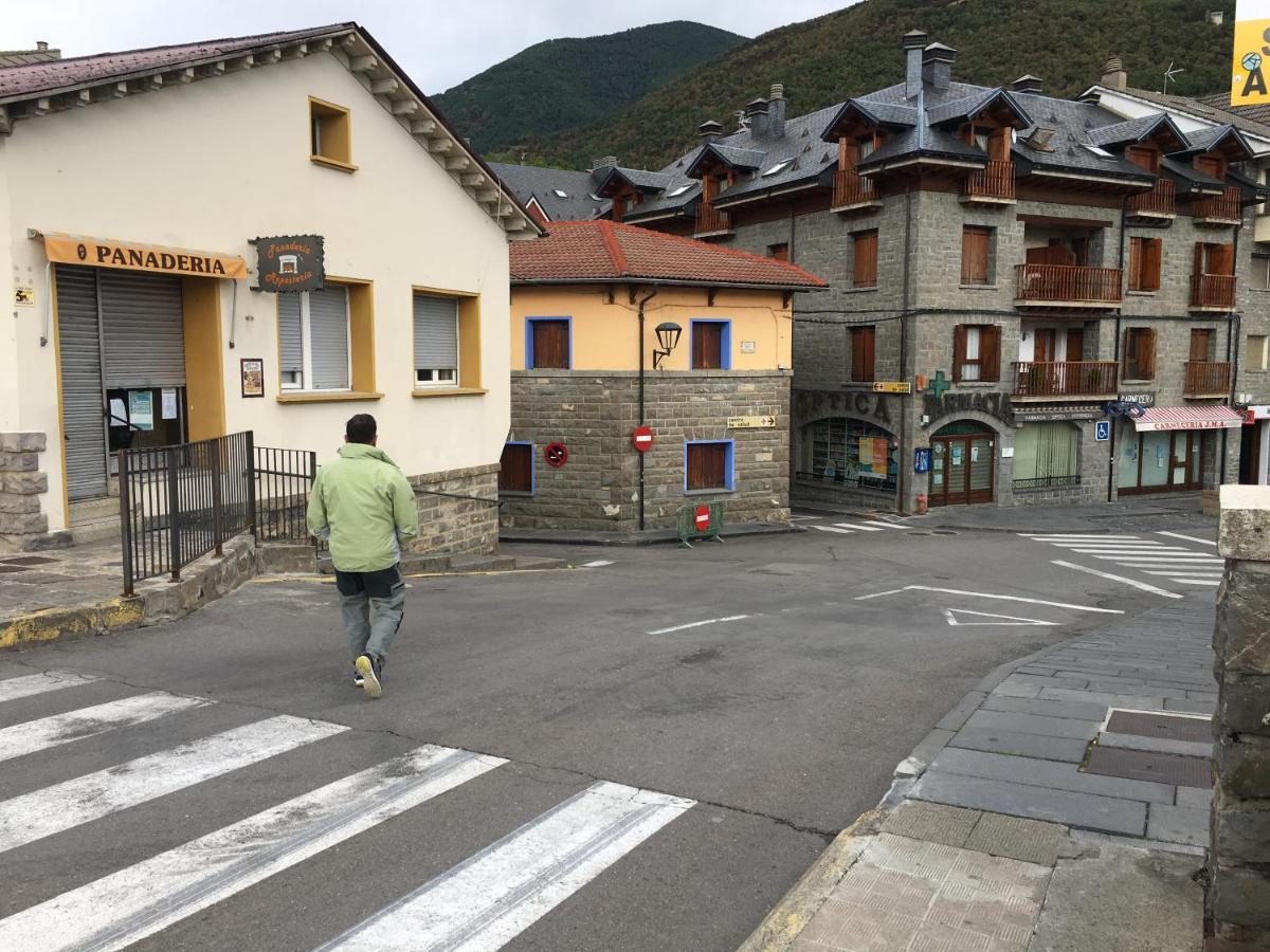 Apartament Biescas-Pirineo-Relax Zewnętrze zdjęcie